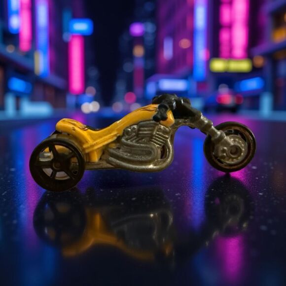 2012 Mattel HOTWHEELS Stunt Yellow 3 Wheel Diecast Motorcycle Blastous 1:64 - Picture 5 of 8